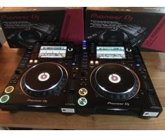 Pioneer DJM-900NXS2.1000 € Pioneer XDJ-RX2