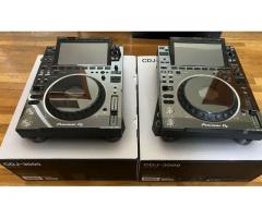 Pioneer DJ XDJ-RX3, Pioneer XDJ-XZ